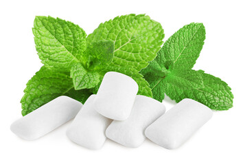 Menthol chewing gum pieces and green mint leaves against transparent background © New Africa