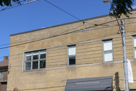 exterior building and sign of Stephen Bulger Gallery located at 1356 Dundas St W, Toronto