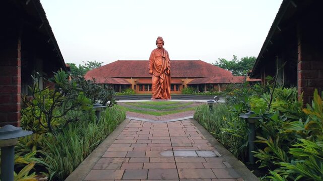 Vivekananda Statue SHRF Yoga Bana Wellness and Yoga Retreat in India 
