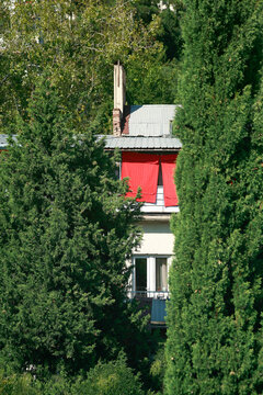 Old Soviet architecture - Khrushchovka building in Tbilisi.