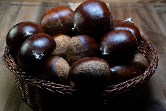 The quintessential autumn fruit: the chestnut
