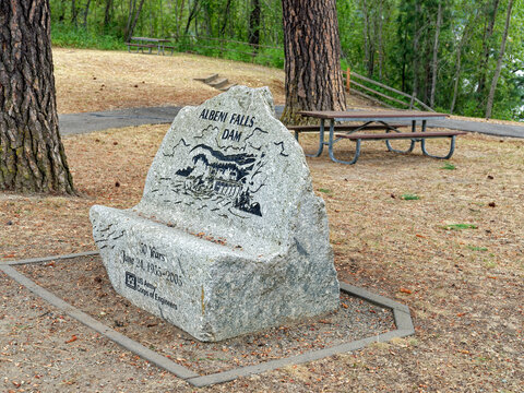 Oldtown, Idaho, USA - August 19, 2026: A commemorative stone bench at the Albeni Falls Dam