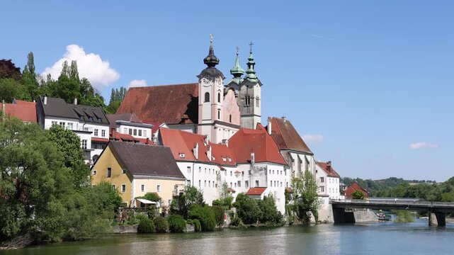 River Enns, B&uuml;rgerspitalskirche and Michaelerkirche, Steyr, Upper Austria, Austria