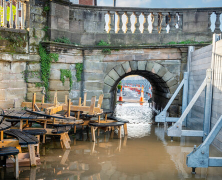 Bewdley Bridge, flooded sidewalk and barriers erected to protect local residents,Bewdley ,England,UK