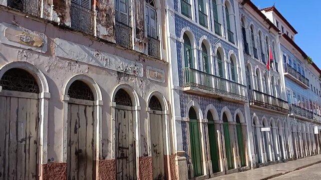 Colonial Portuguese-style buildings with tiled facades on Rua Portugal, in the historic center of S&atilde;o Lu&iacute;s, Maranh&atilde;o, in northeastern Brazil.