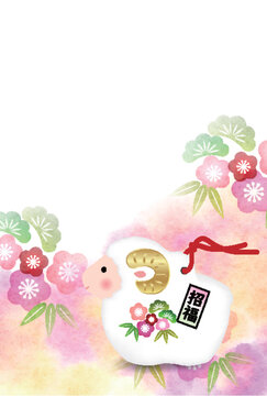 可愛らしい羊の土鈴と梅の花をあしらった日本の伝統的な年賀状イラスト