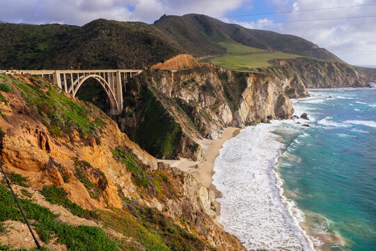 Bixby Bridge spanning rugged coastal cliffs along California coastline