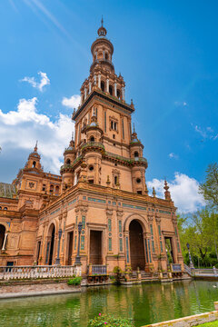 The stunning Plaza de Espana, Seville, Andalusia, Spain, built for the Ibero-American Exposition of 1929, designed by Anibal Gonzalez