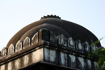 Barakhamba Tomb, Delhi, India, is a historic monument featuring striking Indo-Islamic architecture, ancient stone pillars, and timeless heritage. © Alishka photo
