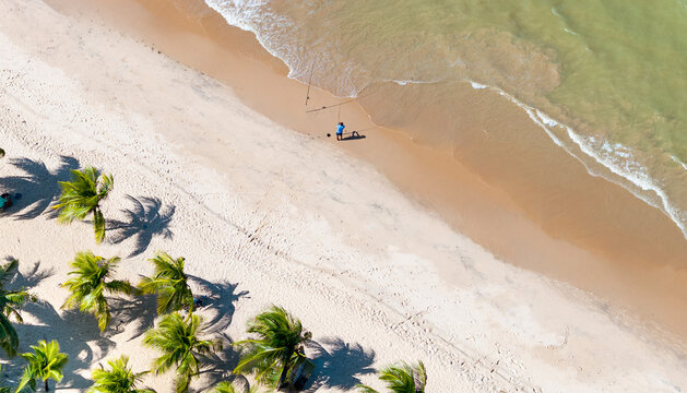 The Tamba&uacute; urban beach, with crystal clear waters and white sand, with tourist infrastructure, hotels, restaurants and shops. Jo&atilde;o Pessoa, Para&iacute;ba, Brazil, 2025