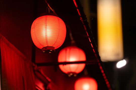 赤提灯　居酒屋