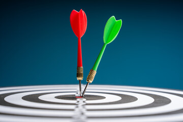 A dart hitting the exact center of the business target © Daniel
