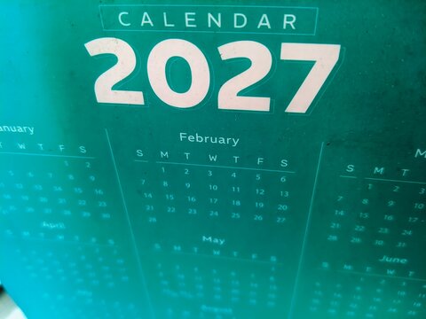 Year 2027 calendar close up with green color theme