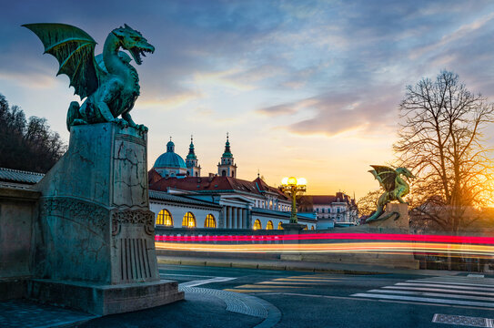  Dragon bridge symbol of Ljubljana, capital of Slovenia, Europe. Long exposure. Time lapse.  Ljubljana, Slovenia.