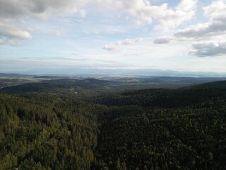 Beskidy - Polska  Babia Góra i okolice, zdjęcie wykonane dronem. Krajobraz, las, góry, piękny widok © Konrad