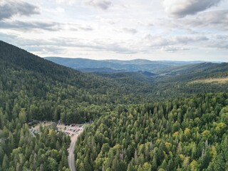 Beskidy - Polska  Babia Góra i okolice, zdjęcie wykonane dronem. Krajobraz, las, góry, piękny widok © Konrad