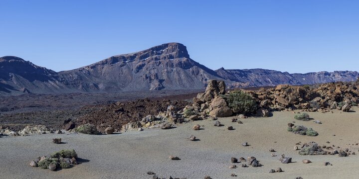Monta&ntilde;a Guajara, also: Alto de Guajara, 2715 m, crater walls, Caldera de las Ca&ntilde;adas, a huge volcanic collapse, Teide National Park, Parque Nacional del Teide, Tenerife, Canary Islands, Spain