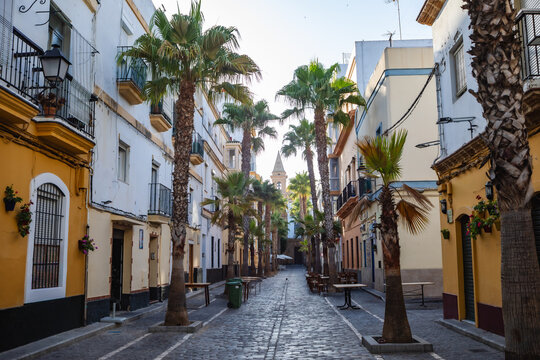 Calle Virgen de la Palma, C&aacute;diz, Andalusia, Spain. A typical street in the historic centre.