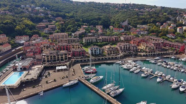 Vista aerea del porto turistico di Porto San Rocco a Muggia, Trieste