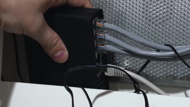 Troubleshooting internet connectivity issues,
Internet cable that connects to the router,
Data transmission via the internet