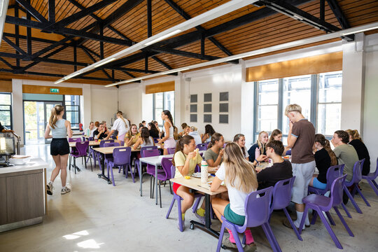 Lunchtime buzz in the dining hall