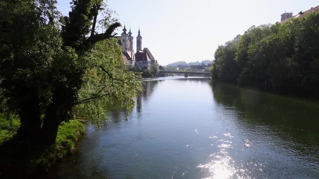 River Enns with B&uuml;rgerspitalskirche and Michaelerkirche, Steyr, Upper Austria, Austria