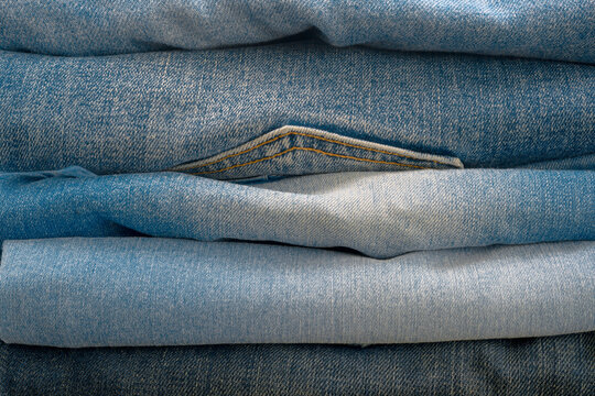 Jeans in various colors, fabric.
