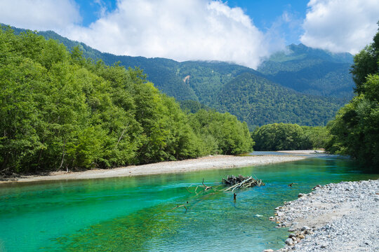 上高地の風景, 梓川の清流