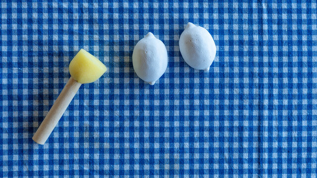 hobby painting with silicon lemon
