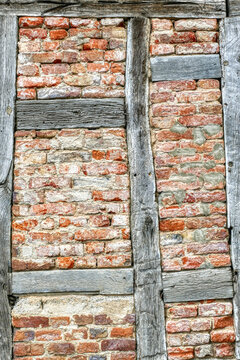 Fachwerk mit Backstein als Hintergrund oder Textur