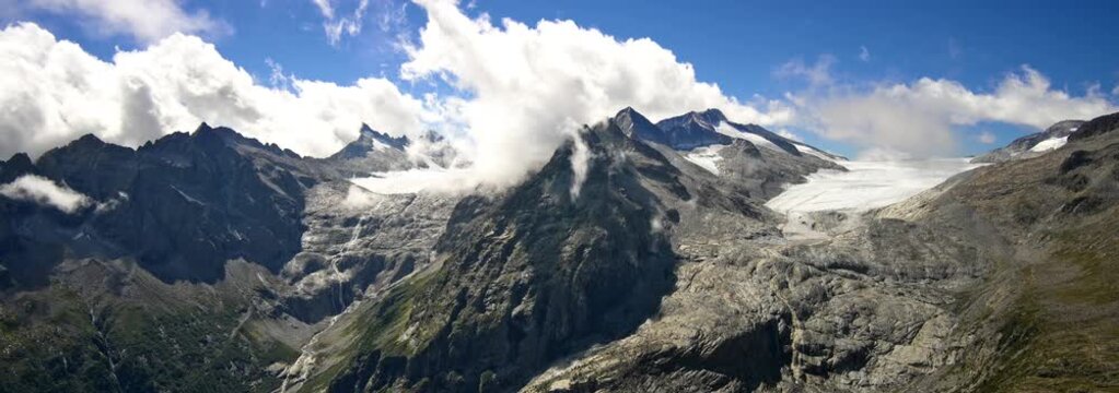 Anamorphic Lens 6K - Spectacular landscape of the Adamello glaciers
