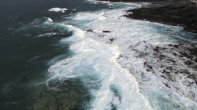The longest hold in this set watches the same crest pattern build and collapse over open water near Los Chochos. Rhythm becomes the subject on this stretch of Tenerife sea.