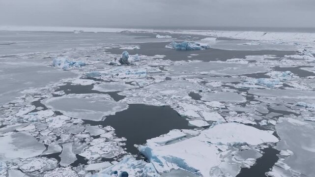 J&ouml;kuls&aacute;rl&oacute;n (Iceland) | Drone