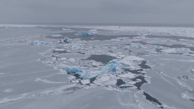 J&ouml;kuls&aacute;rl&oacute;n (Iceland) | Drone
