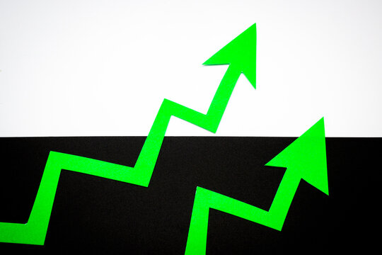 Green growth chart, green arrow.
