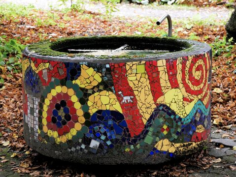 Mosaikbrunnnen auf dem Ohlsdorfer Friedhof in Hamburg