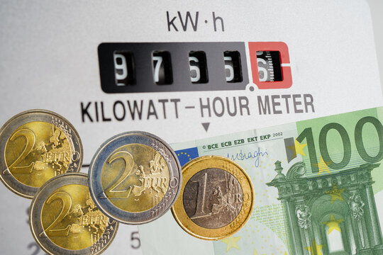 Electric measuring power meter for energy cost at home and office.