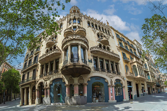 Barcelona, Spain - April 15, 2024: Casa Lle&oacute; Morera, a landmark Modernist building by Llu&iacute;s Dom&egrave;nech i Montaner on Passeig de Gr&agrave;cia, admired for its ornate Art Nouveau fa&ccedil;ade.