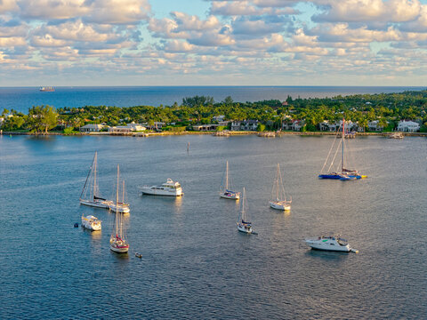 aerial view of boats in the Lake Worth Lagoon
