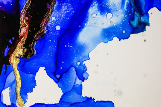 Cobalt blue alcohol ink with gold vein