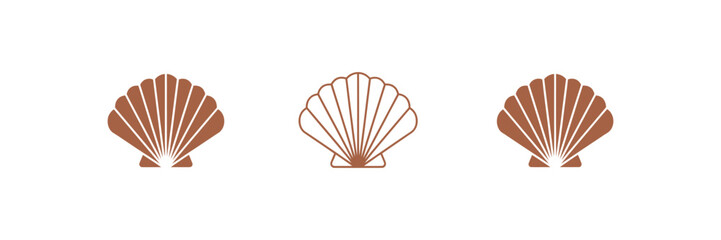 Scallop logo, minimalist shell symbol isolated on a white background, elegant marine emblem for seafood branding, restaurant identity, packaging, and coastal business design. © Kh