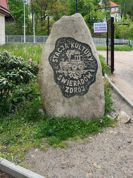 Swieradow-Zdroj, Poland, May 15, 2026: A boulder bearing the name of the facility at the "Stacja Kultury" (Culture Station) in Swieradow-Zdroj, Poland; located at the former railway station.