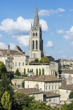 View across the historic centre with monolithic church, Saint Emilion, D&eacute;partement Gironde, France