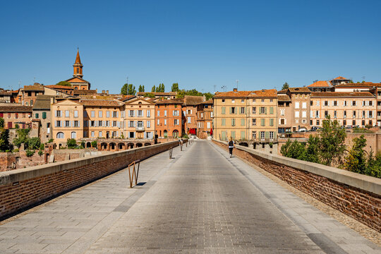 Albi, France &ndash; View across the Pont Neuf (New Bridge) toward the historic old town of Albi