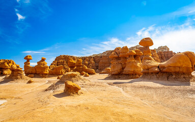 Goblin Overlook panorama across eroded sandstone hoodoo basin © PhotoSpirit