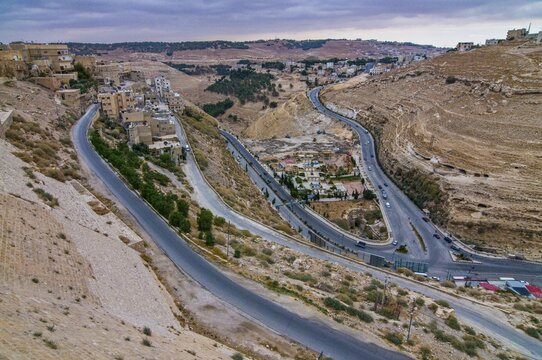 Serpentine Road in King's Canyon, Jordan