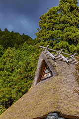 美山町 茅葺屋根の古民家 © miiko