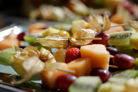 Obstspie&szlig;e als Dessert bei einem Buffet