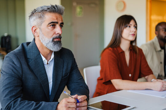 Businesspeople in a meeting