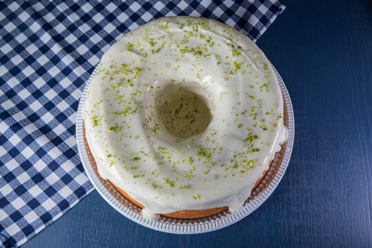 Brazilian bolo de limao - view Key lemon Cake